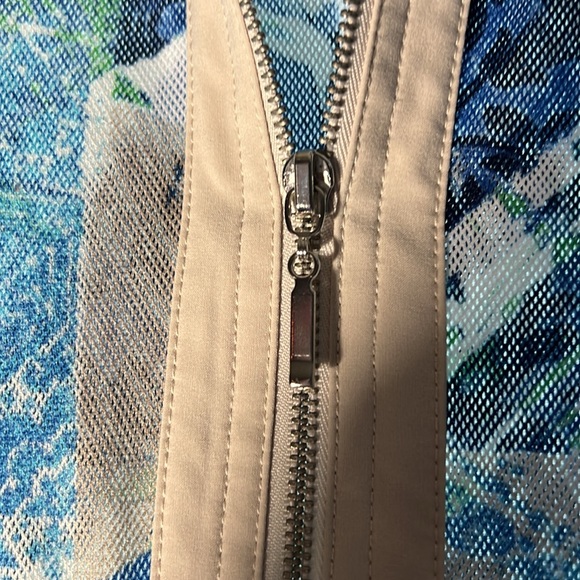 L/12 Chicos Weekend sheer zip-up jacket Chicos sizing 2 is a L/12 - Picture 6 of 8